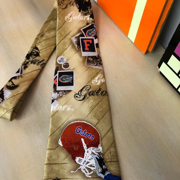 NWOT University of Florida Gators Tie - Picture 2 of 3